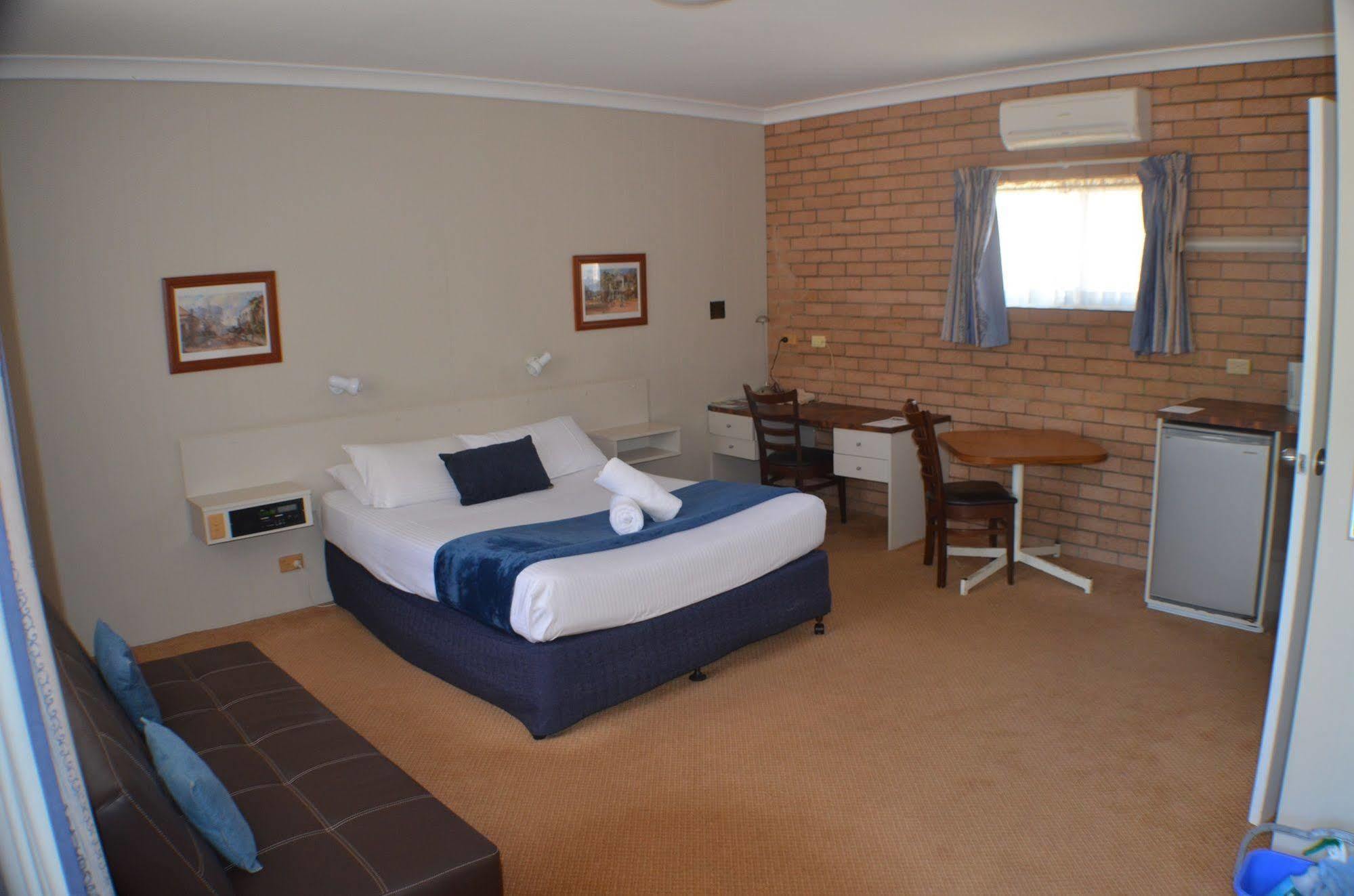 Deer Park Motor Inn Armidale Esterno foto